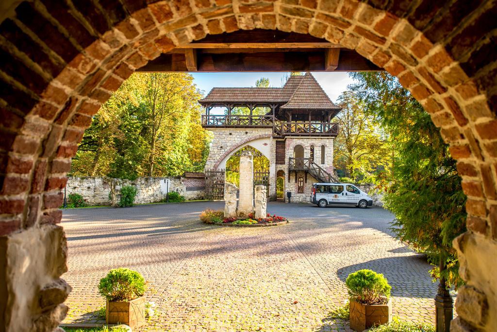 Drevny Grad Park-Hotel Lviv Exterior photo